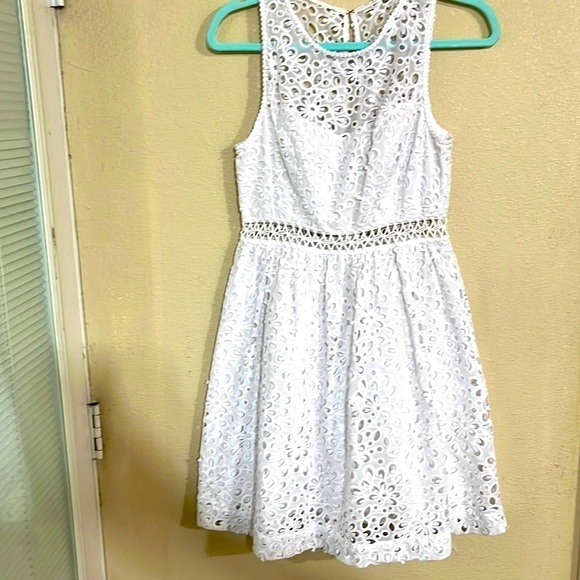 Lily Pulitzer white summer dress beach vacation resort cocktail sauce 2 - Picture 5 of 7